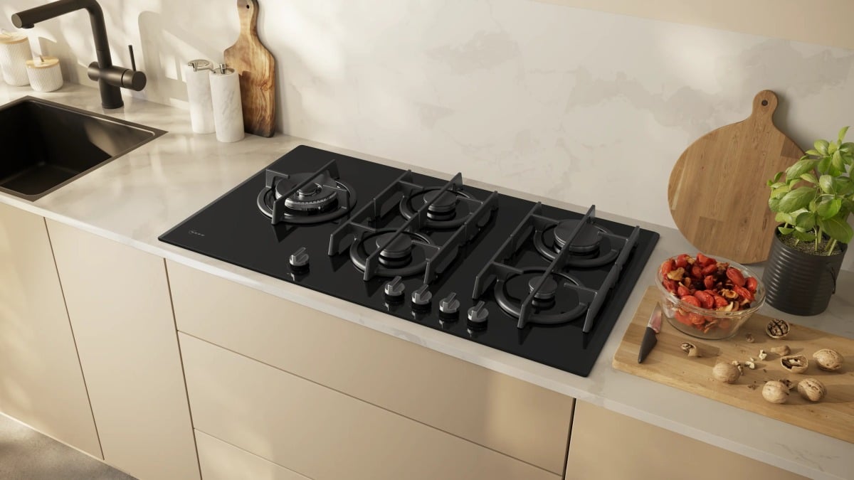 Neff - N90 T29RHS4S0 90cm 5 Burner Gas Hob - Black - Image 2